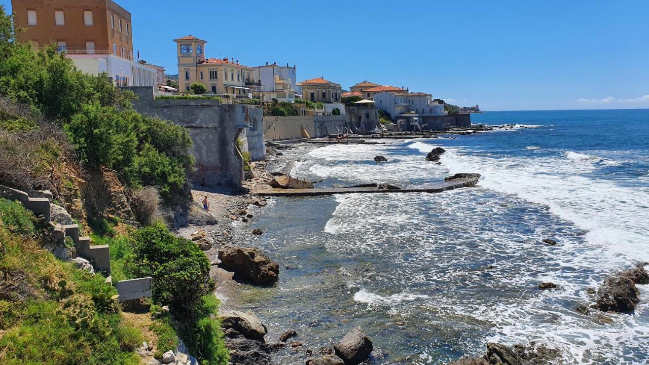 La Piccola Al Mare Apartman Livorno Kültér fotó
