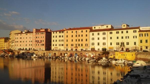 La Piccola Al Mare Apartman Livorno Kültér fotó